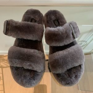 UGG fuzz yeah shearling slippers grey size 8